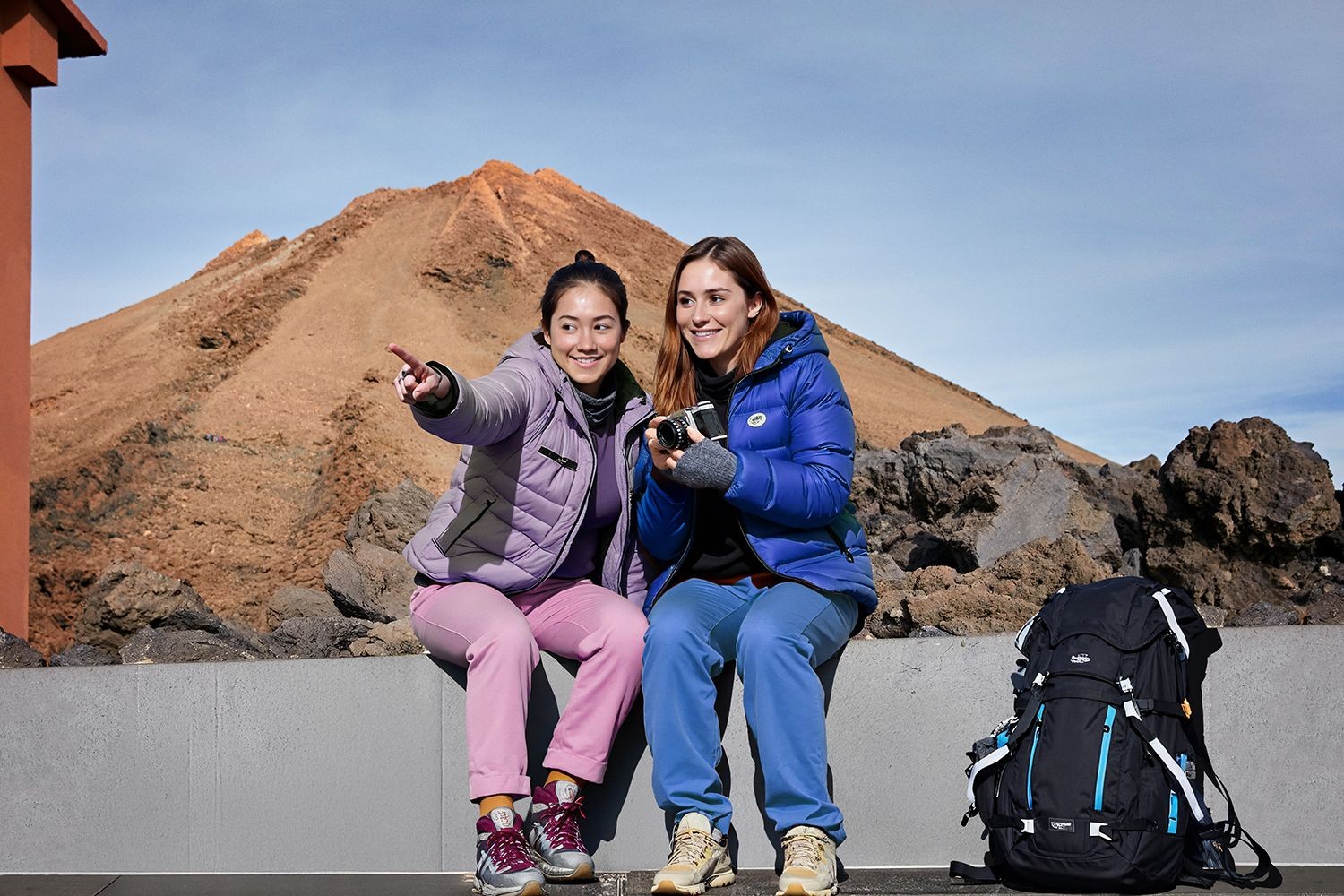 Climbing the Teide Crater with the help of the Cable Car