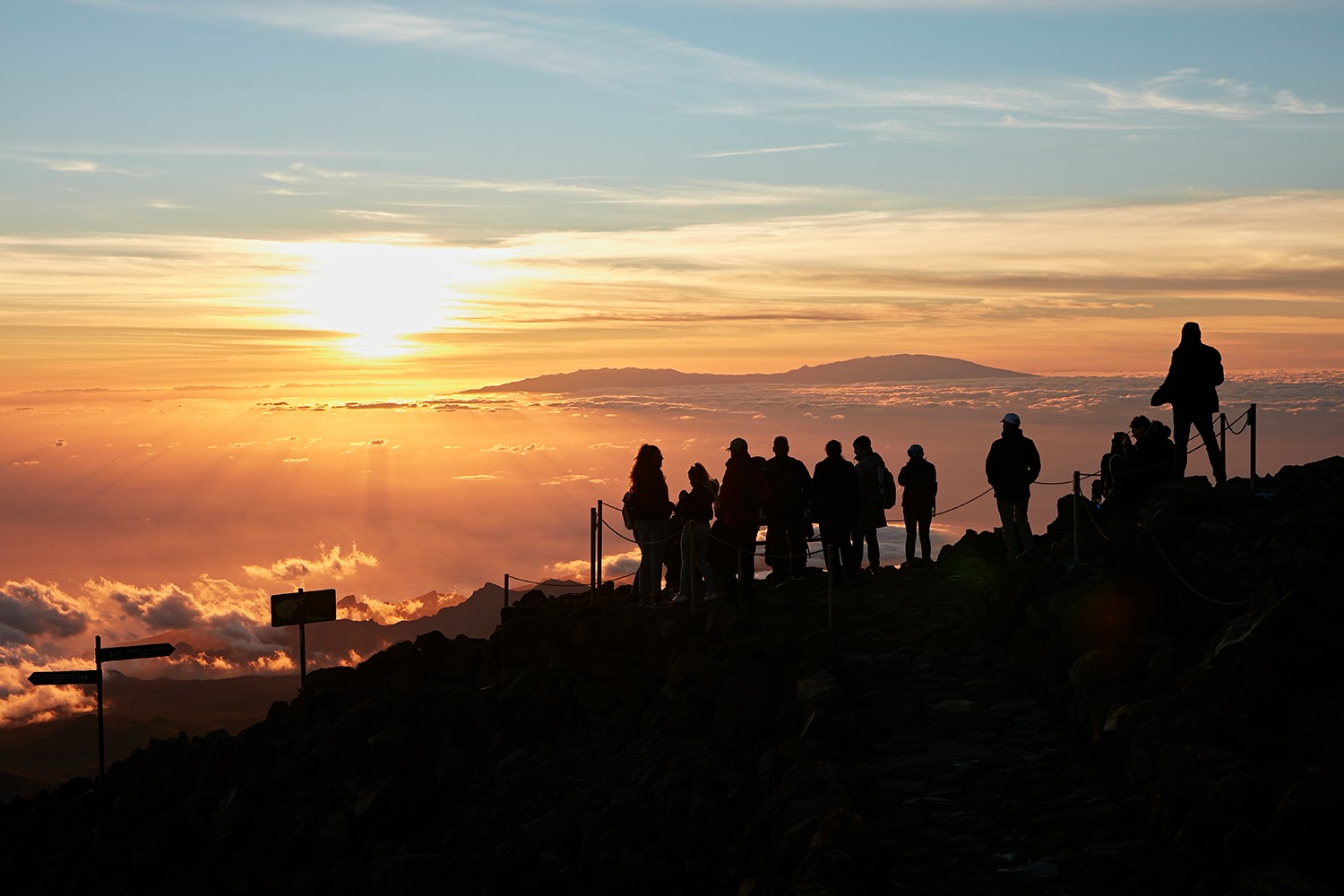 Il tramonto dal Belvedere di Pico Viejo e le sue impressionanti viste su alcune delle Isole Canarie