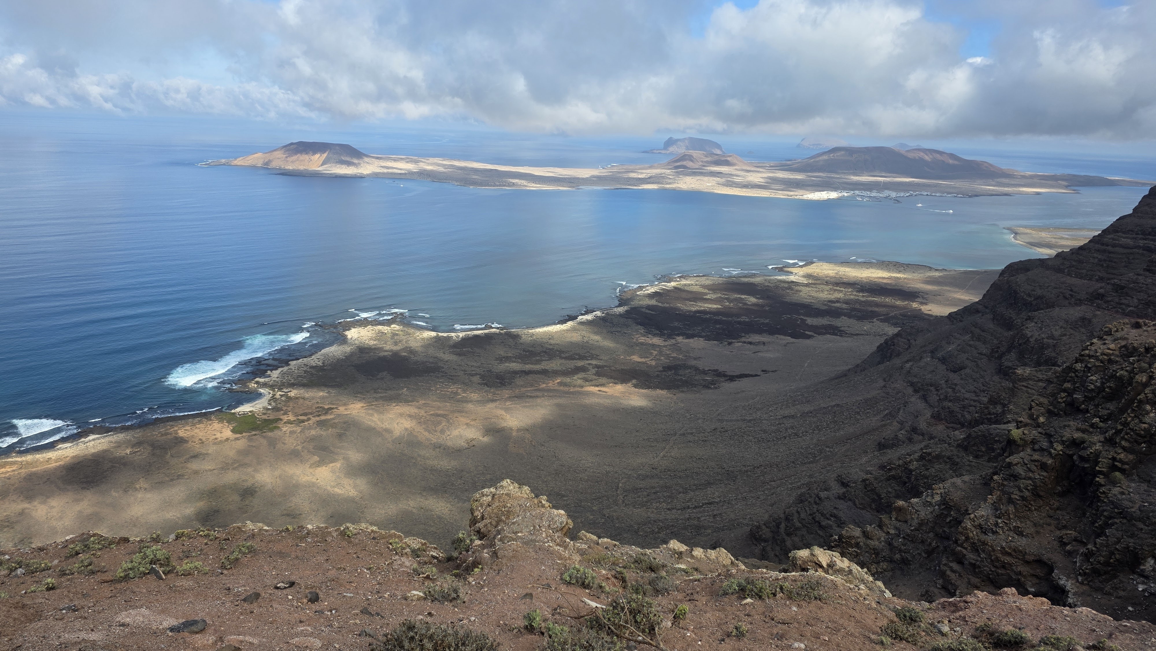 Excursión en Lanzarote con vistas a La Graciosa Excursión en Lanzarote con vistas a La Graciosa