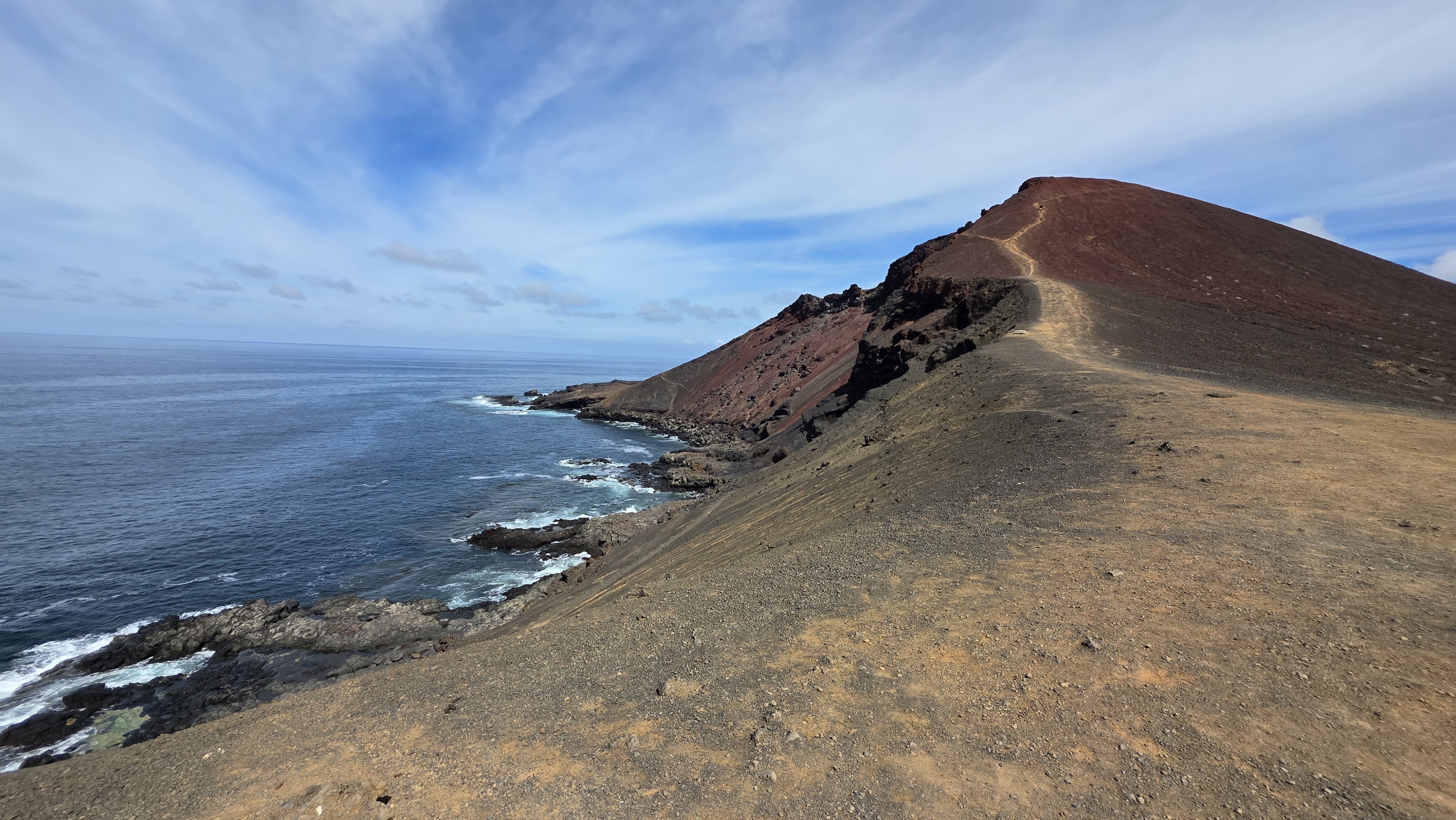 Excursión cerca del Parque Nacional de Timanfaya en Lanzarote Excursión cerca del Parque Nacional de Timanfaya en Lanzarote