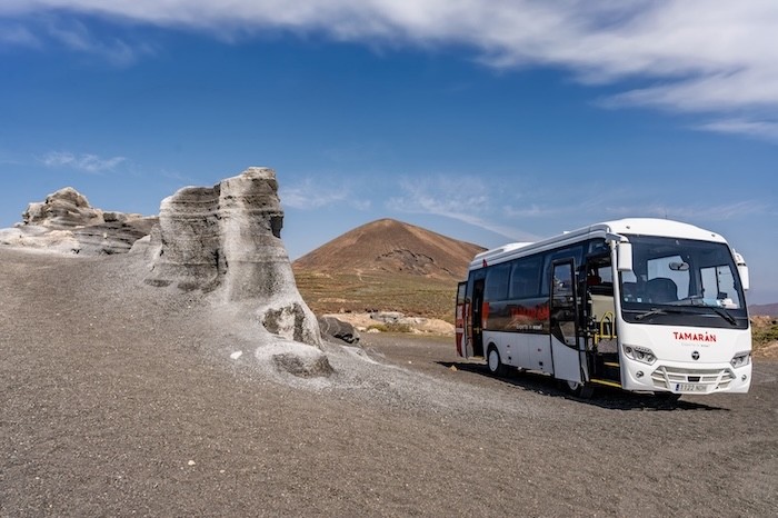 Autobus transportowy Lanzarote Fuerteventura firmy Tamarán 