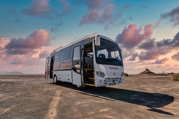 Transfer promem i autobusem z Lanzarote na Fuerteventurę 