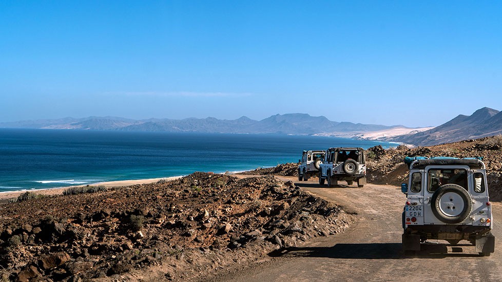 Vehicles en route to visit Cofete beach by Jeep Safari Vehicles en route to visit Cofete beach by Jeep Safari